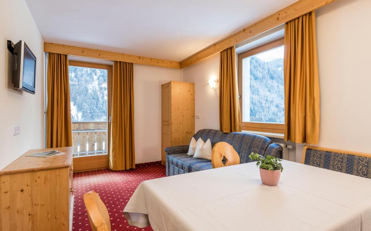 Hotel Alpenrose B&B Suites&Apartements Vals Buitenkant foto