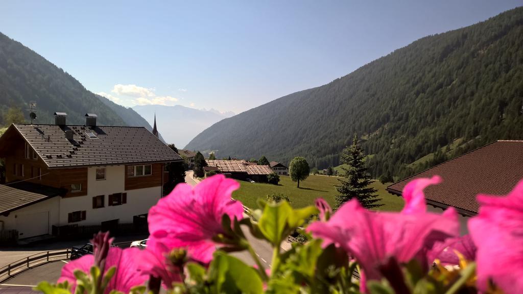 Hotel Alpenrose B&B Suites&Apartements Vals Buitenkant foto